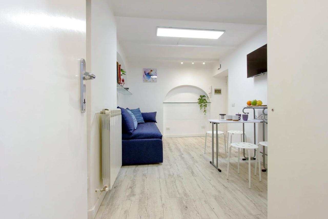 Ych-Confortevole Suite Al Colosseo Roma Ngoại thất bức ảnh