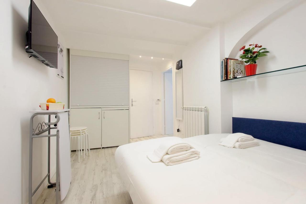 Ych-Confortevole Suite Al Colosseo Roma Ngoại thất bức ảnh